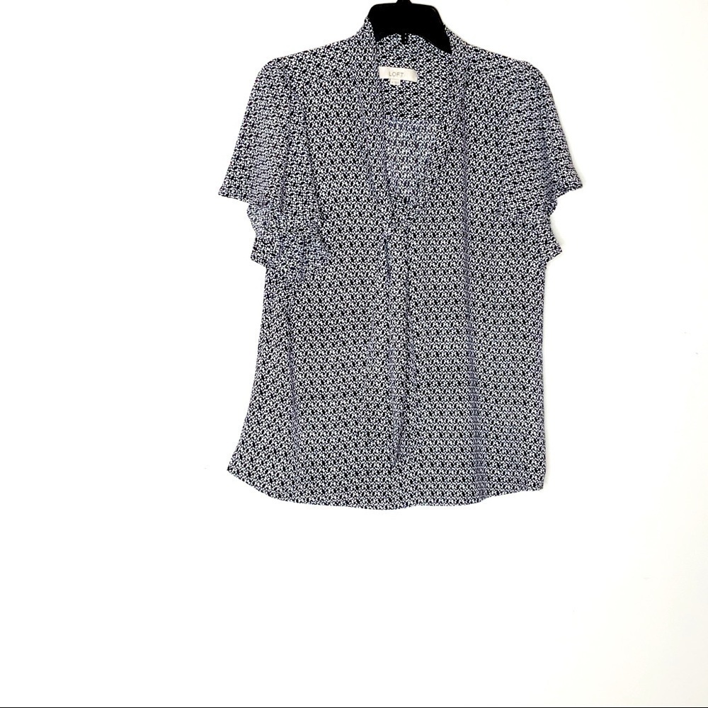 LOFT black/white blouse with blue speckle. M B/D